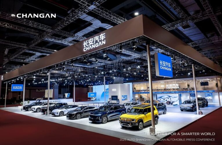 Master Changan Motors Marks a Historic Moment for Pakistan’s Auto Industry at Auto Shanghai 2025