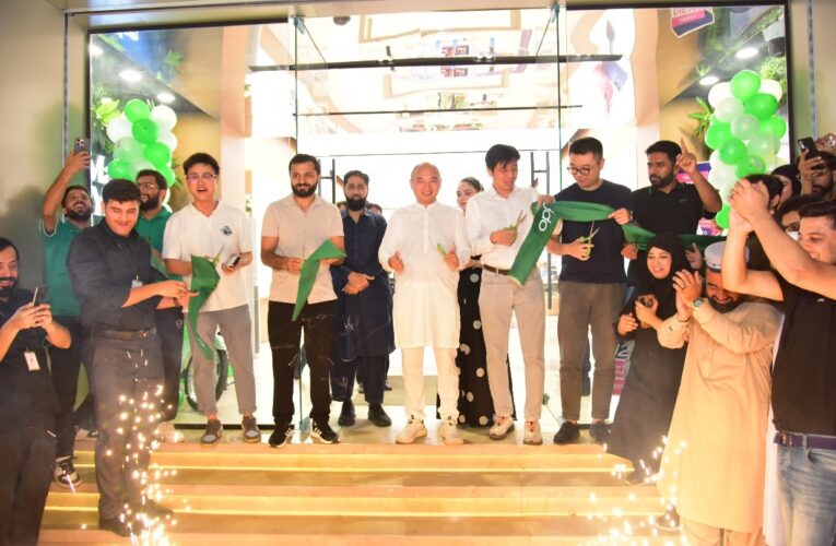 OPPO INAUGURATES PESHAWAR FLAGSHIP STORE, ANNOUNCING THE NATIONWIDE AVAILABILITY OF OPPO A6 PRO FROM 4TH OCTOBER